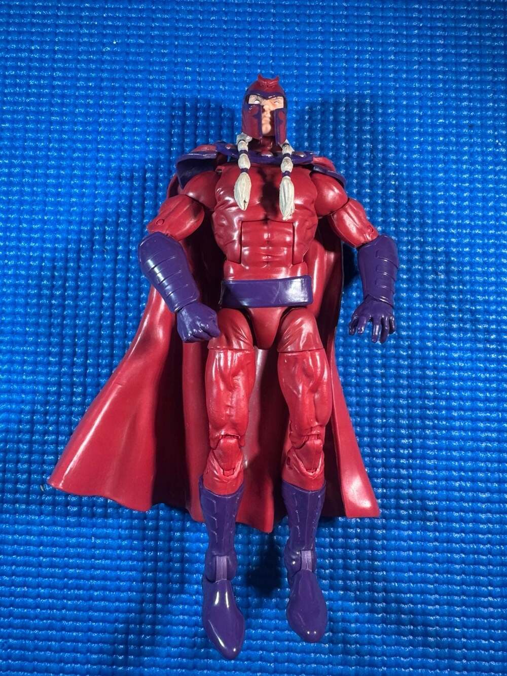 Marvel Legends Age of Apocalypse Magneto 6-inch Action Figure